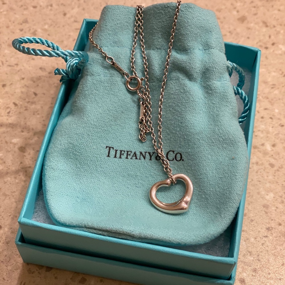 Elsa Peretti
Open Heart Pendant